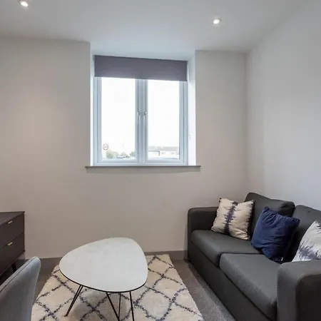 Apartment Lovely 1 Bedroom *